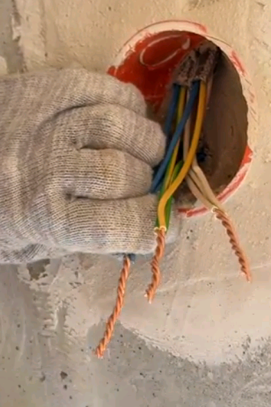 1.7.4 Скрутка (3).png